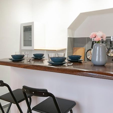 Authentic Apartment In Center Of Parisian Marais Екстериор снимка