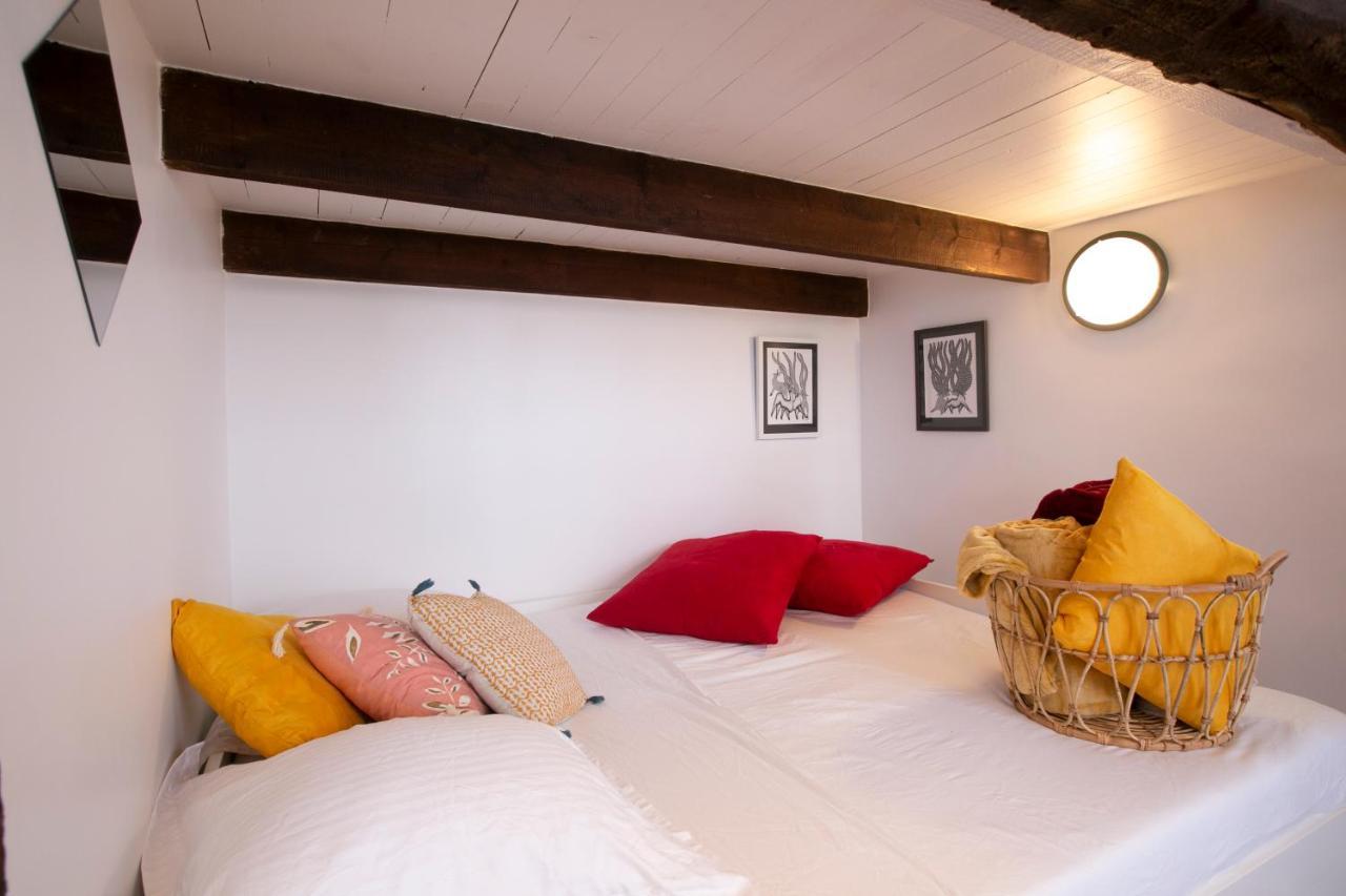 Authentic Apartment In Center Of Parisian Marais Екстериор снимка