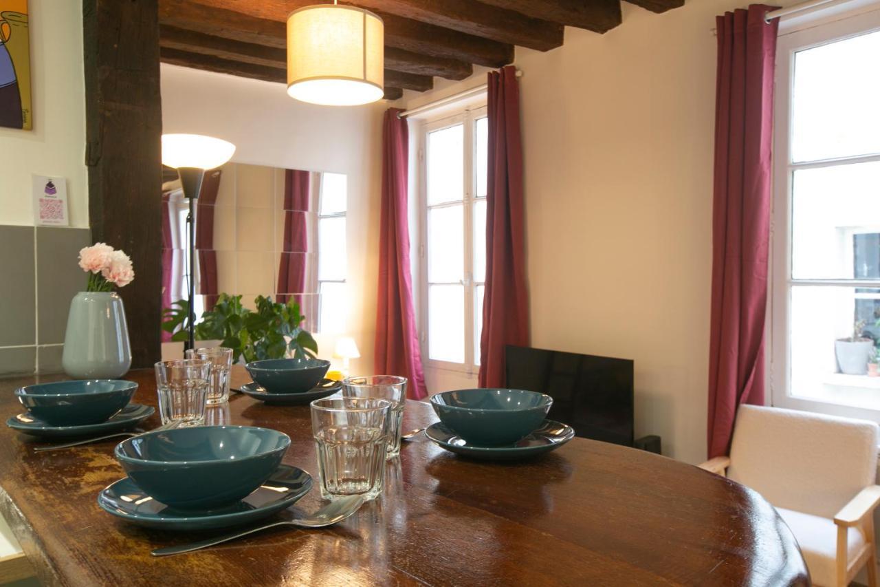 Authentic Apartment In Center Of Parisian Marais Екстериор снимка